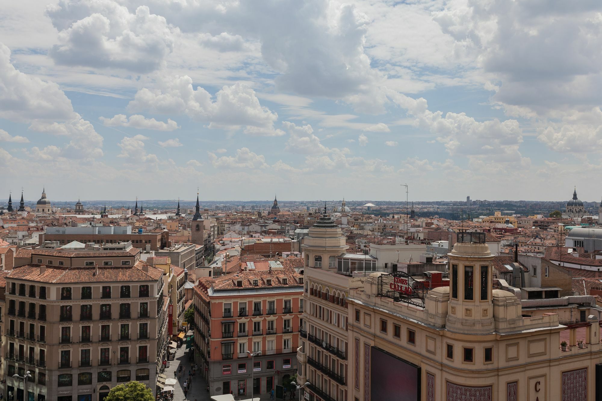 Hostal Gran Via 44 Madrid Exterior foto